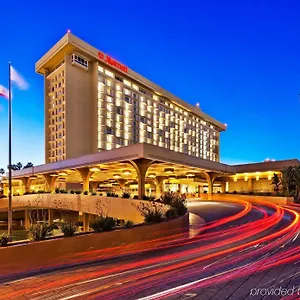 Angeles Airport Marriott Otel